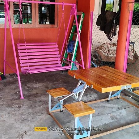 Homestay D' Tengah Bandar Kuala Rompin Ngoại thất bức ảnh