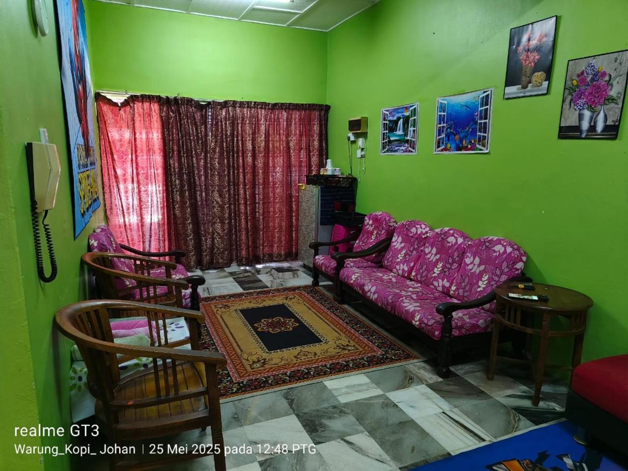 Homestay D' Tengah Bandar Kuala Rompin Ngoại thất bức ảnh